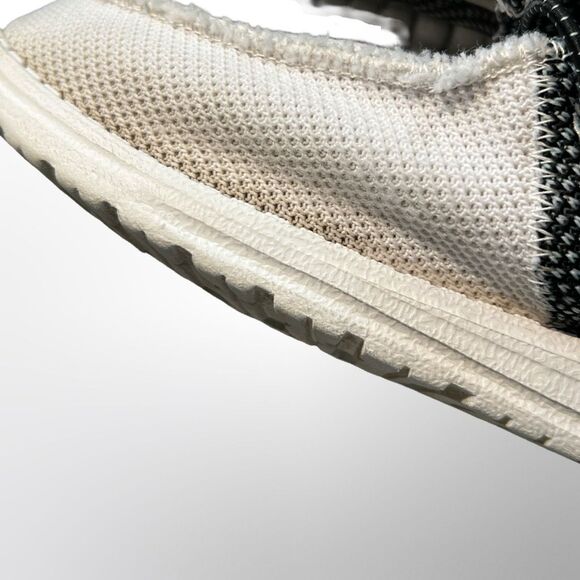 Men’s Hey Dude Wally Sox Funk Black Ice Knit Slip Ons Size 11 - Picture 4 of 7